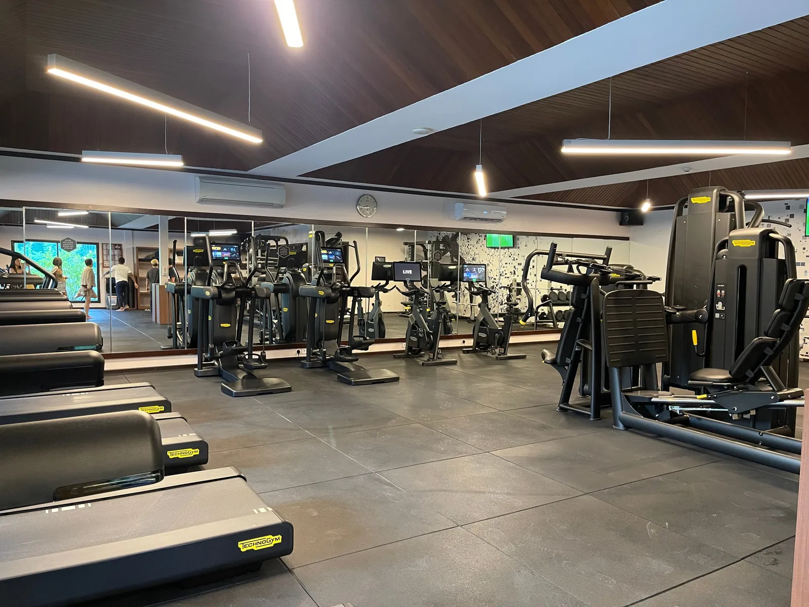 쉐라톤 몰디브 풀문 리조트 앤 스파 GYM